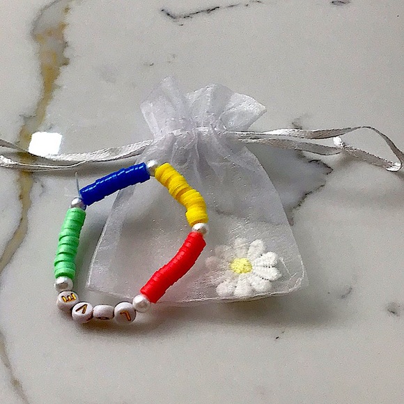 “Love” Bracelet Multi- Colored - Picture 4 of 4